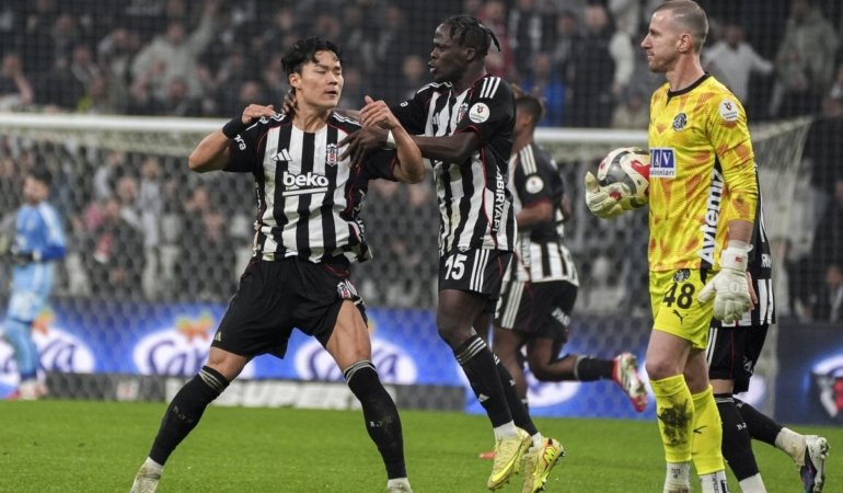 AA-20260208-40496889-40496877-BESIKTAS_CORENDON_ALANYASPORA