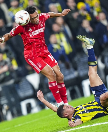 AA-20260219-40615437-40615435-FENERBAHCE_NOTTINGHAM_FOREST
