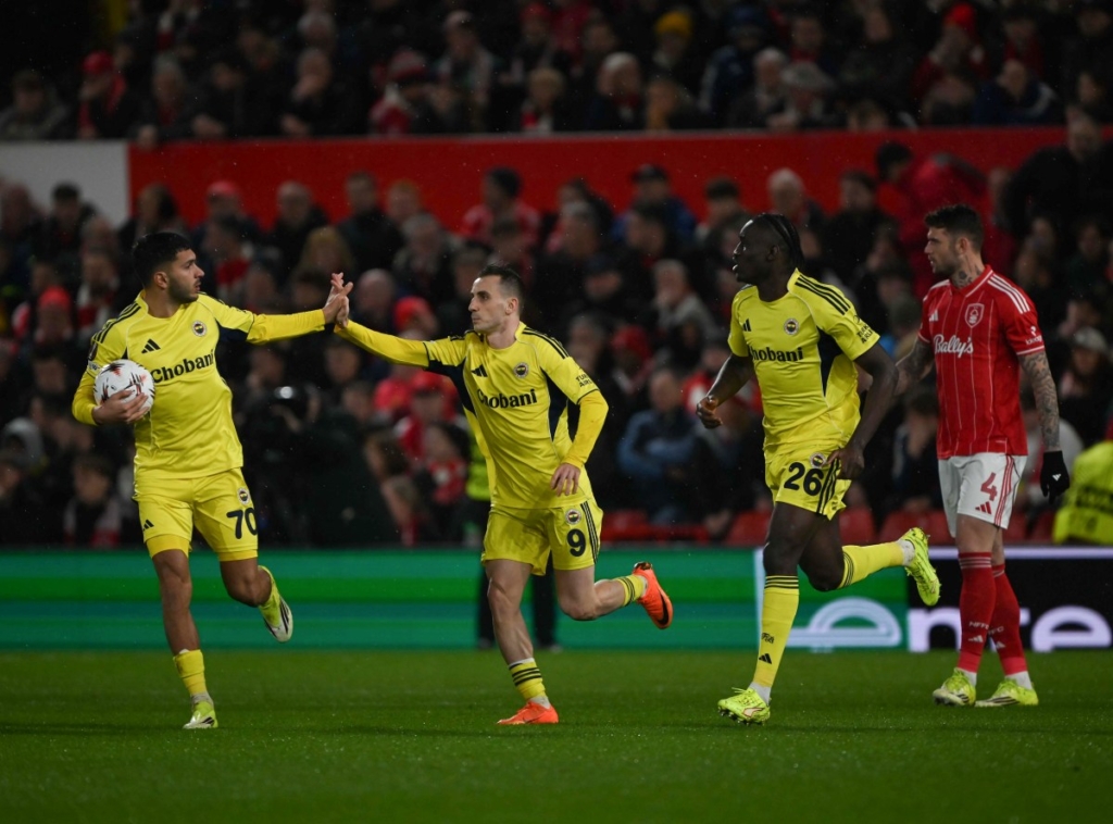 AA 20260226 40677257 40677252 NOTTINGHAM FOREST FENERBAHCE