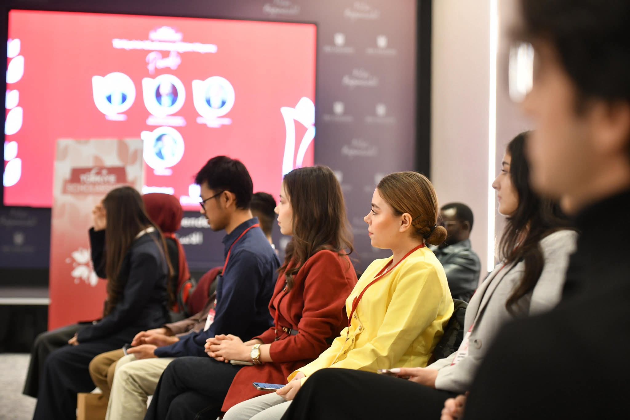 YTB Başkanı Turus, "Dijital Kültür Elçileri" ile Türkiye Bursları'nın Geleceğini Konuştu 7 FB IMG 1770668296224