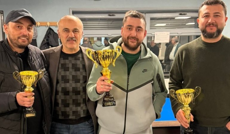 Amsterdam Nizam-ı Âlem Süleymaniye Camii’nde 2026 Bilardo Turnuvası Kardeşlik Havasında Tamamlandı 6 FB_IMG_1771195308055