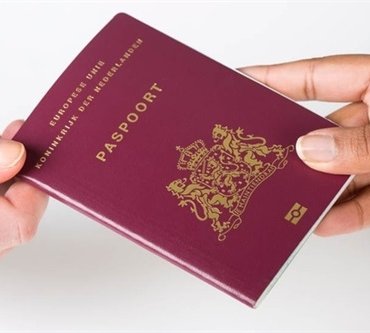 IND Verileri Açıklandı: 90 Kişi Hollanda Vatandaşlığını Kaybetti 6 Paspoort