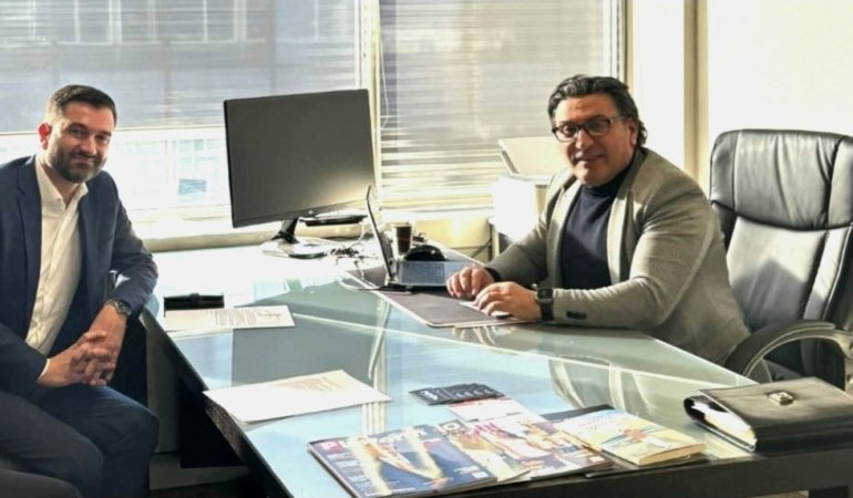 Screenshot_20260201_124528_Photo Editor