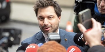 Screenshot_20260214_001635_ChatGPT