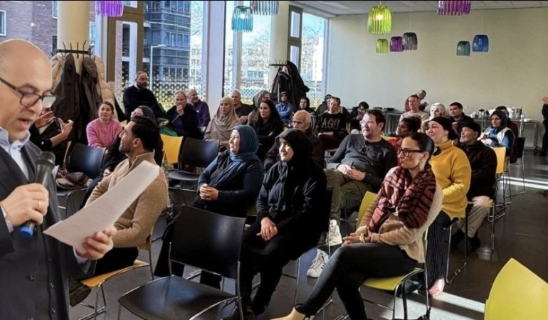 Screenshot_20260215_231331_Photo Editor