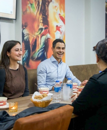 Başbakan Rob Jetten, Hollanda'nın Lahey Şehrindeki Dab-Der Kültür Merkezini Ziyaret Etti 10 FB_IMG_1772666269497