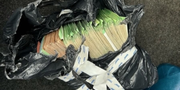 Bildquelle: Hauptzollamt LandshutBild: Müllsack mit Bargeld