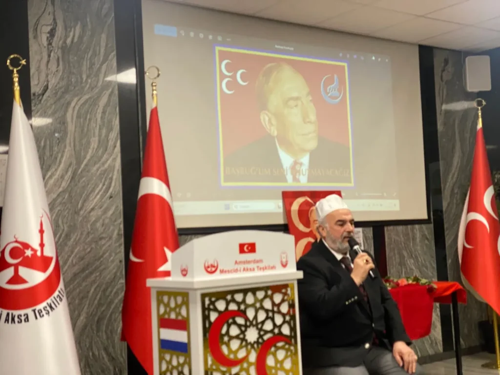 Amsterdam’da Başbuğ Alparslan Türkeş Dualarla Anıldı