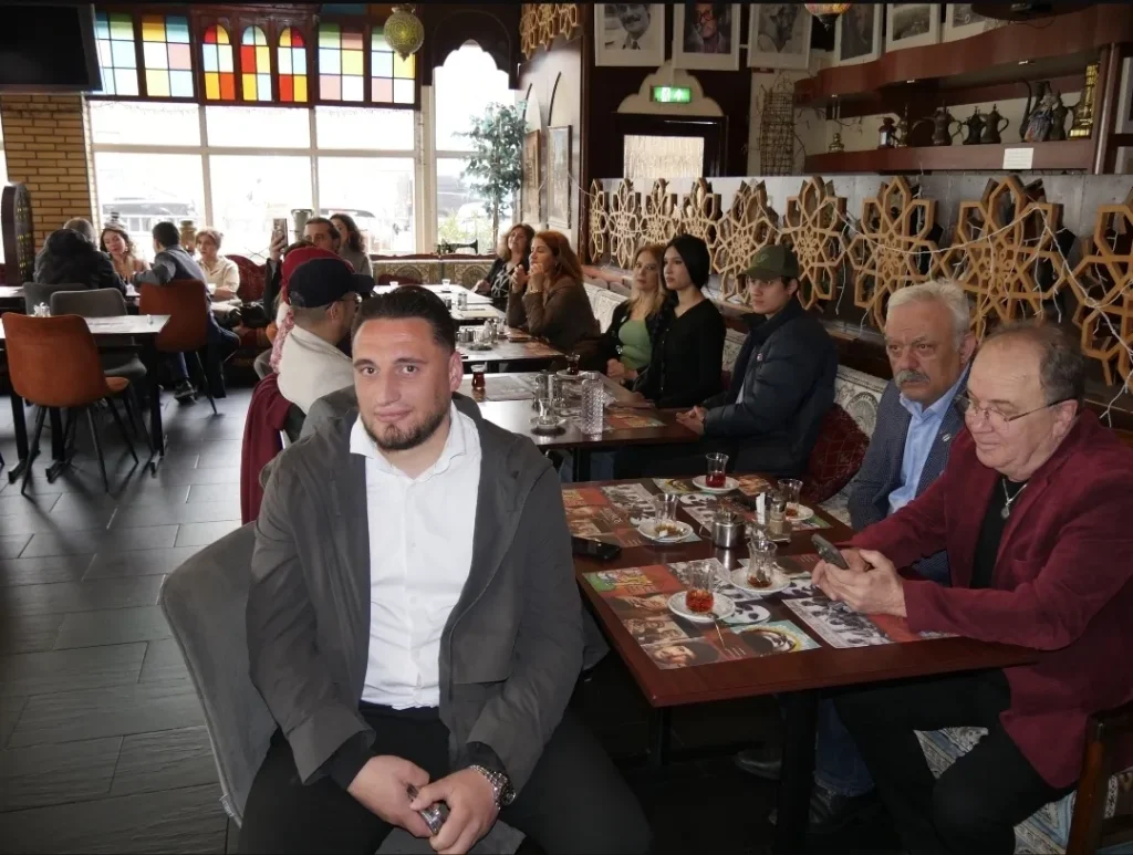 Hollanda’da gönüllü yürekler aynı sofrada buluştu: Türk Dil Bayramı için hazırlıklar hız kazandı 9 112443