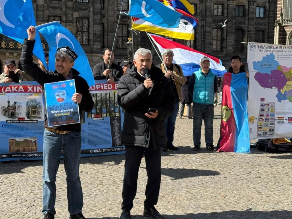 Barin Katliamı’nın 36. Yılında Amsterdam’da Anlamlı Anma: Doğu Türkistan’ın Sesi Yükseldi