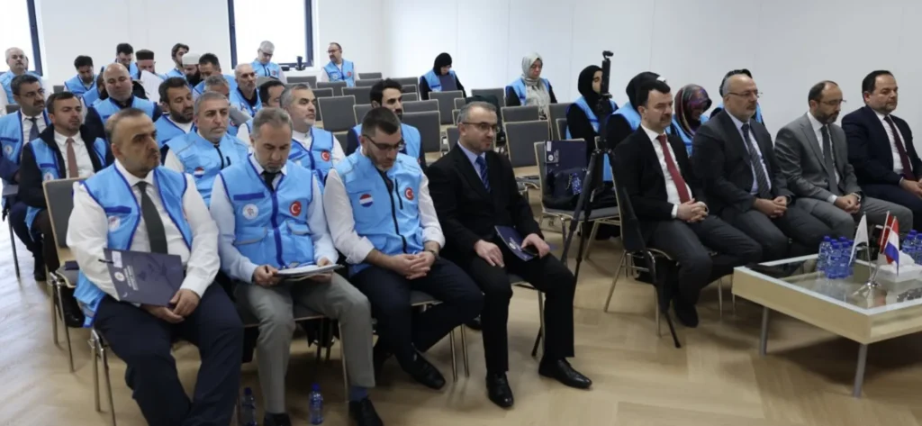 HOLLANDA’DA 2026 HAC ORGANİZASYONU HAZIRLIKLARI: DİN GÖREVLİLERİNE KAPSAMLI SEMİNER 6 119973