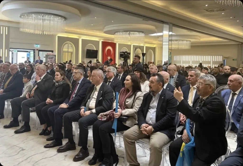 İYİ Parti Lideri Dervişoğlu Almanya’da Diaspora ve Siyaseti Değerlendirdi