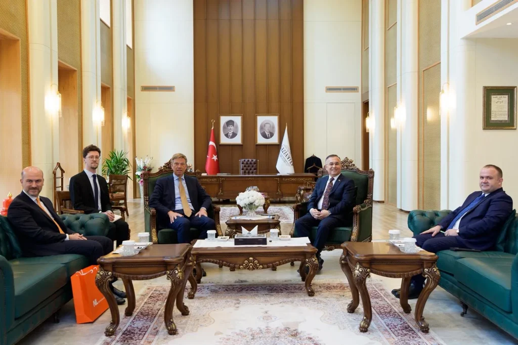 Hollanda Büyükelçisi Wijnands, Gaziantep’te İş İmkanlarını Görüştü