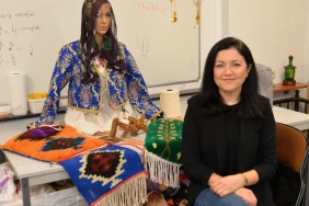 Ayalin Müzik ve Kültür Vakfı Yönetim Kurulu Başkanı Emine Tokail (2)(1)