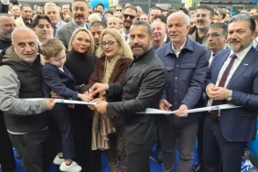 Ünik Vakfı gönüllüleri yeni yardım malzemeleri ile Türkiye'ye gidecek 2 thumbnail