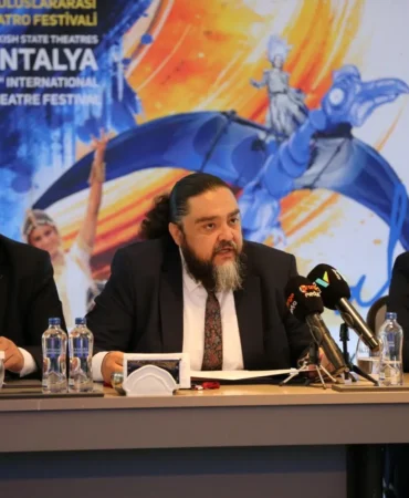 AA-20260505-41296526-41296523-DEVLET_TIYATROLARI_ANTALYA_16_ULUSLARARASI_TIYATRO_FESTIVALI_8_MAYISTA_BASLAYACAK