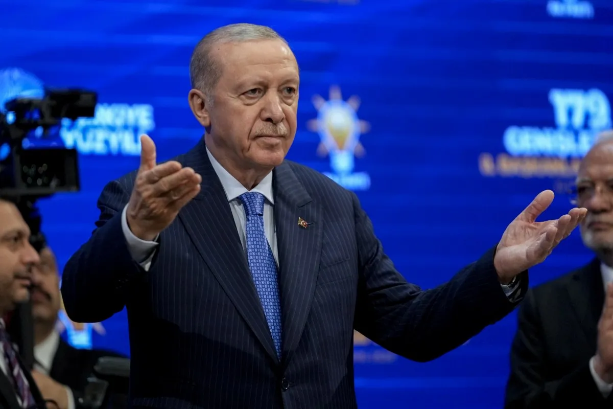 Cumhurbaşkanı Erdoğan'dan gurbetçilere mesaj: Türk diasporasına sırtımızı dönemeyiz 1 AA 20260512 41360352 41360349 AK PARTI GENISLETILMIS IL BASKANLARI TOPLANTISI