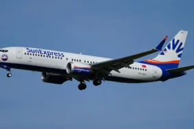 Berlin_Brandenburg_Airport_SunExpress_Boeing_737-8_MAX_TC-SOI_(DSC01636)