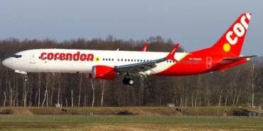 Corendon_Dutch_Airlines_Boeing_737_Max_9_landing_at_Hannover_Airport
