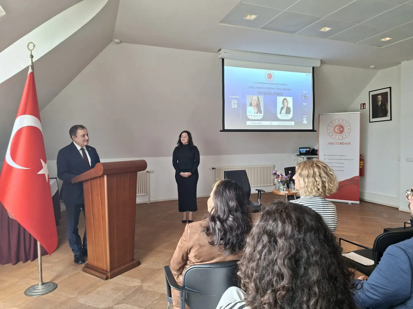 Amsterdam Başkonsolosluğu’nda “Hollanda Öğrenci Buluşması” Gerçekleştirildi 5 FB IMG 1779466109746