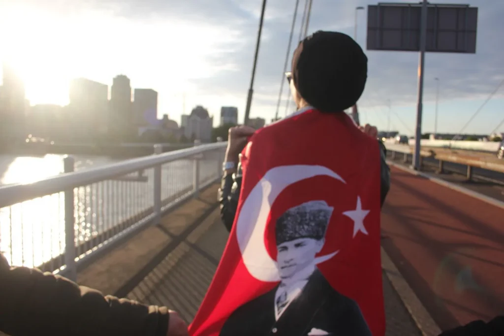 Rotterdam’da 19 Mayıs Yürüyüşü: “Onun Işığında Yürüyoruz” 7 IMG 20260518 WA0059