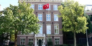 _102940996_hollanda-amsterdam-turk-baskonsoloslugu-randevu-alma-1024x505