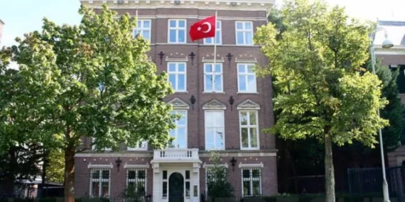 _102940996_hollanda-amsterdam-turk-baskonsoloslugu-randevu-alma-1024x505