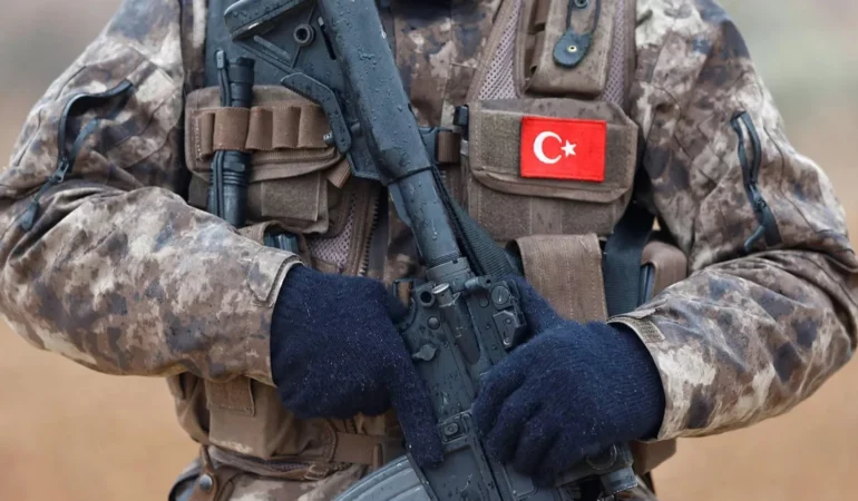 115631089-asker-6