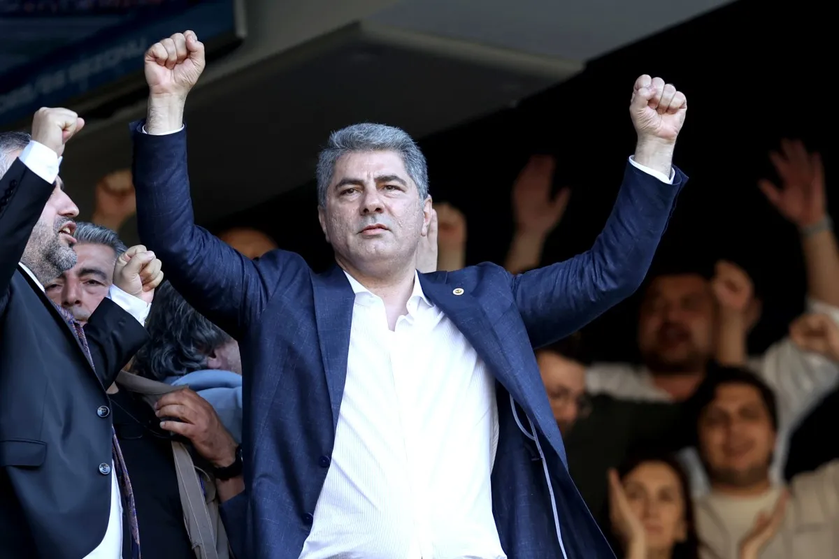 FB başkanlık seçimini Aziz Yıldırım kazandı 5 AA 20260607 41605887 41605878 FENERBAHCE KULUBUNUN OLAGANUSTU SECIMLI GENEL KURULU