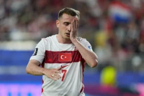 Hollanda'da 100 bini aşkın insan Gazze’ye acil insani erişim için sokaklara indi 2 thumbnail