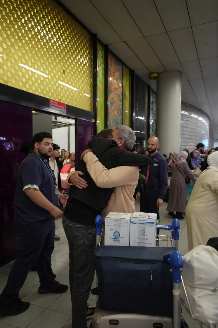 Hollanda’dan Kutsal Topraklara Giden Hacılar Dönmeye Başladı 5 IMG 20260606 WA0021