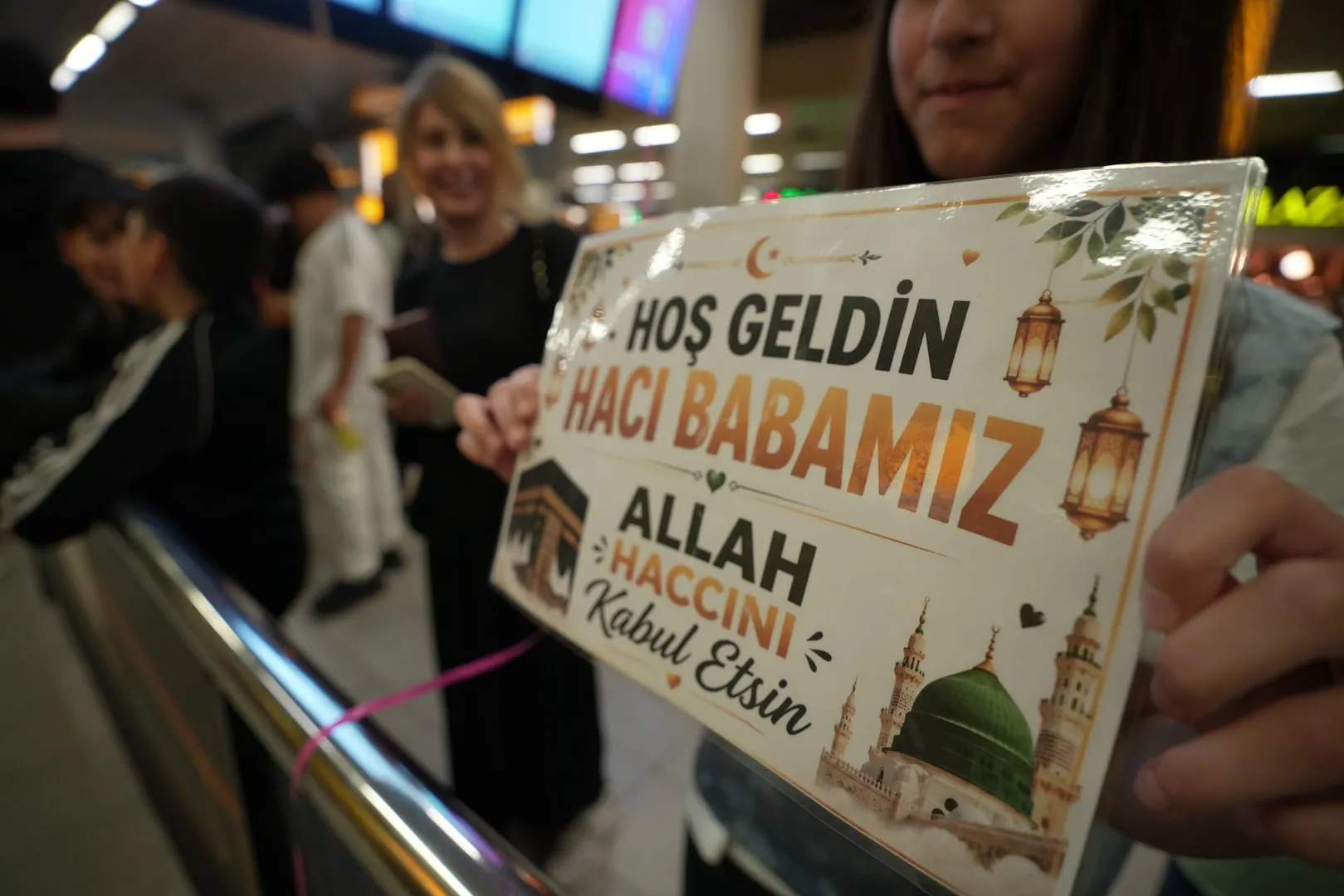 Hollanda’dan Kutsal Topraklara Giden Hacılar Dönmeye Başladı 7 IMG 20260606 WA00251