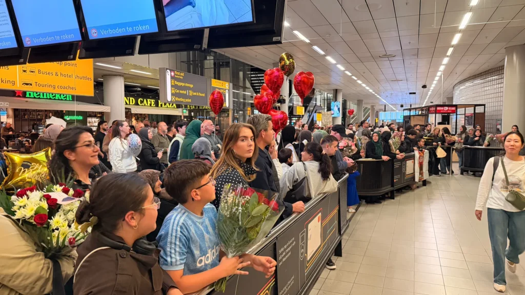 Hollanda’dan Kutsal Topraklara Giden 814 Hacı Dönüş Yaptı 7 IMG 20260611 WA0061
