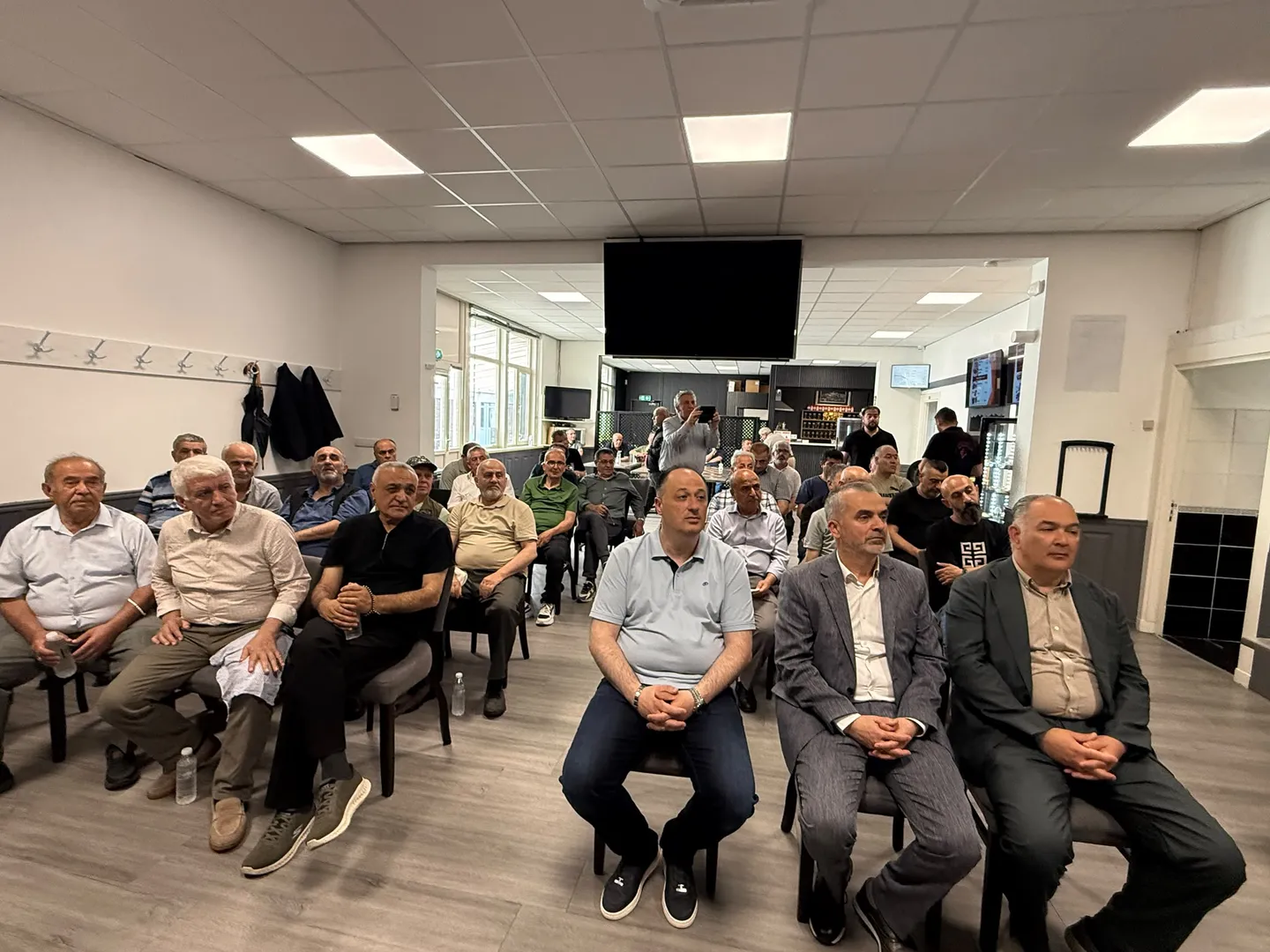 Osdorp'ta Köprü Kuran Toplantı: Konsolosluk, Su İdaresi ve Türk Cami Cemaati Bir Arada 9 IMG 20260619 WA0030