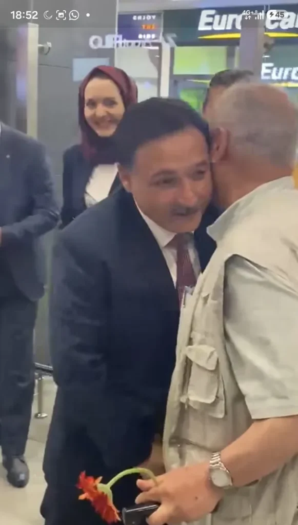 Kayseri Havalimanı’nda Dört Yıllık Gelenek: Gurbetçiler Halk Oyunlarıyla Karşılandı