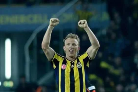 Trabzonspor Süper Lig'in 31. haftasında Rizespor'u 2-0 yendi. 2 thumbnail