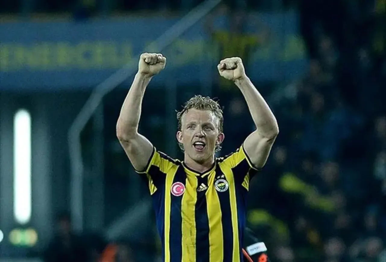 Fenerbahçe’nin olası yeni teknik heyetinde Hollandalı Dirk Kuyt da yer alacak