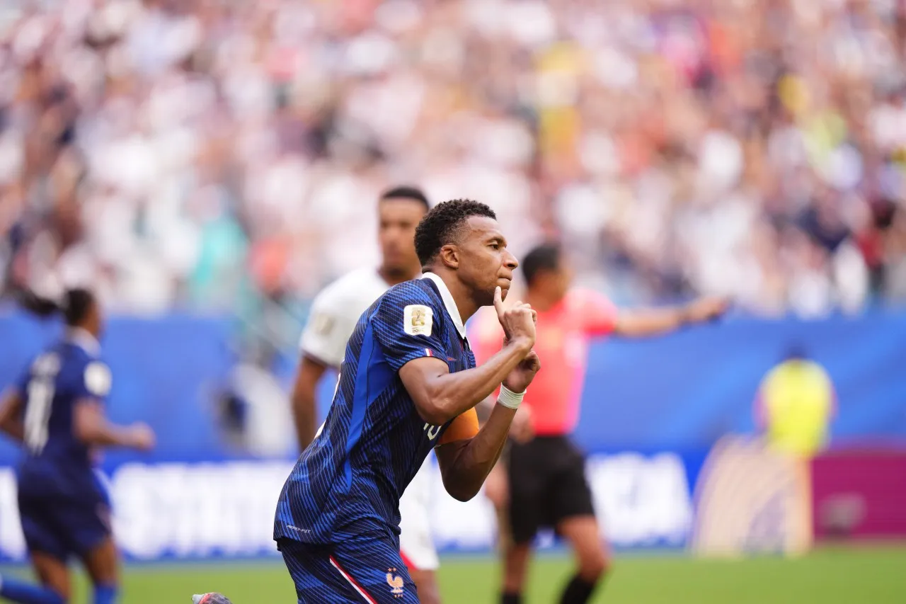 İngiltere Fransa’nın 6’nı oydu, 3. oldu: Mbappe rekora koştu: 6-4 5 AA 20260718 42010310 42010306 FRANSA INGILTERE