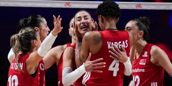 AA-20260726-42069843-42069838-2026_FIVB_MILLETLER_LIGI_TURKIYE_BREZILYA