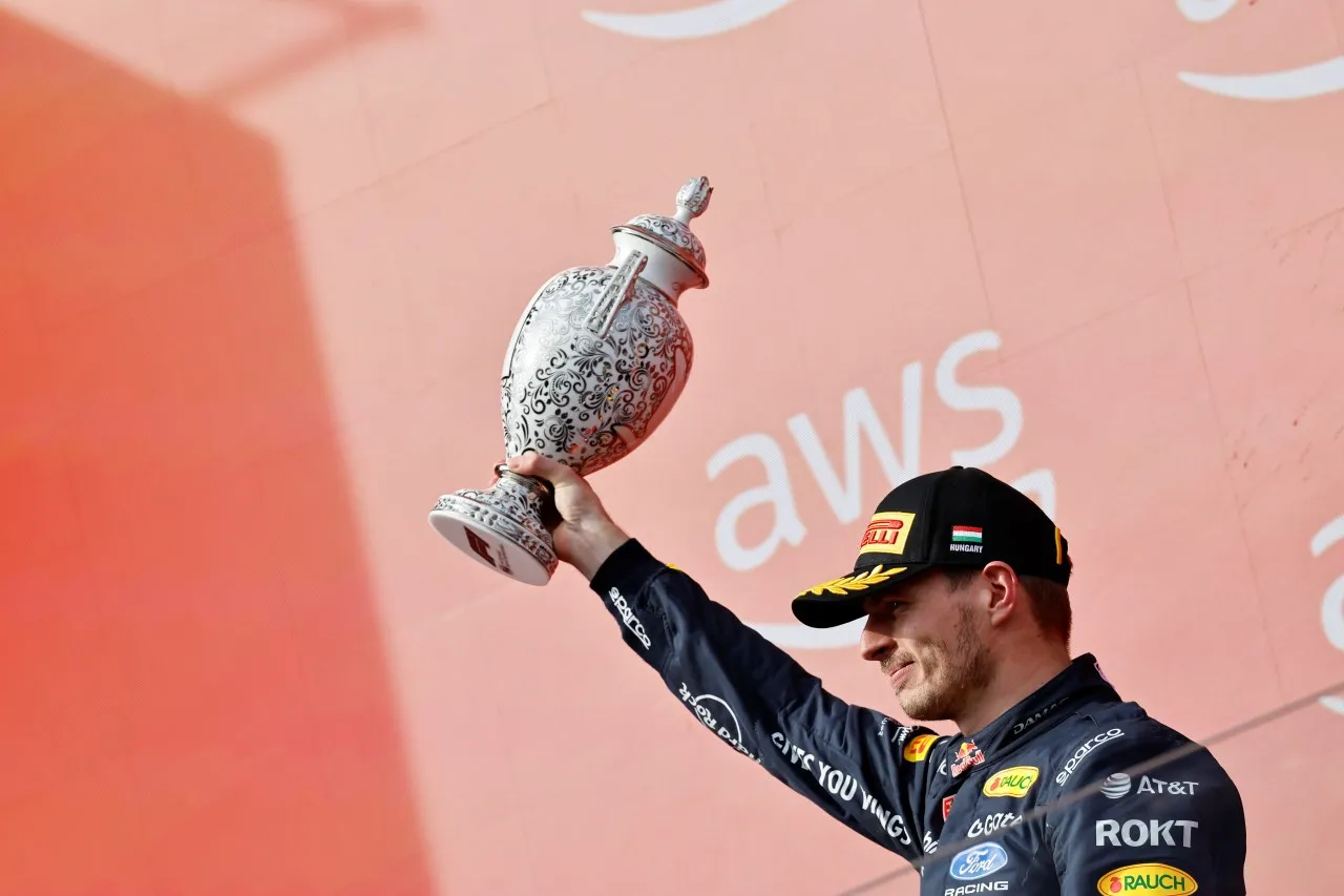AA 20260726 42071835 42071834 FORMULA 1 MACARISTAN GRAND PRIXSI