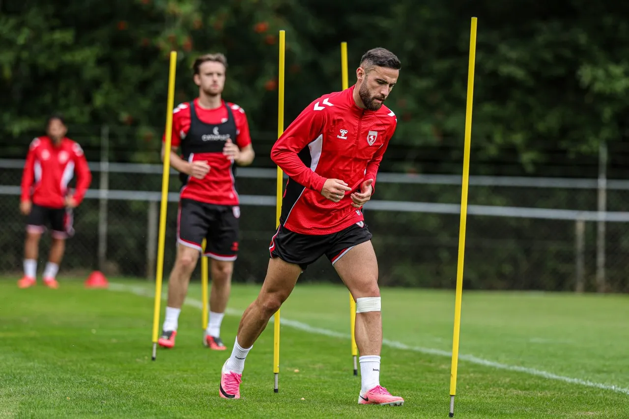 Samsunspor Hollanda'daki hazırlık maçında Belçika temsilcisi Westerlo'yu 2-1 yendi 1 AA 20260723 42049449 42049447 SAMSUNSPOR HOLLANDADA KAMP CALISMASINI SURDURUYOR