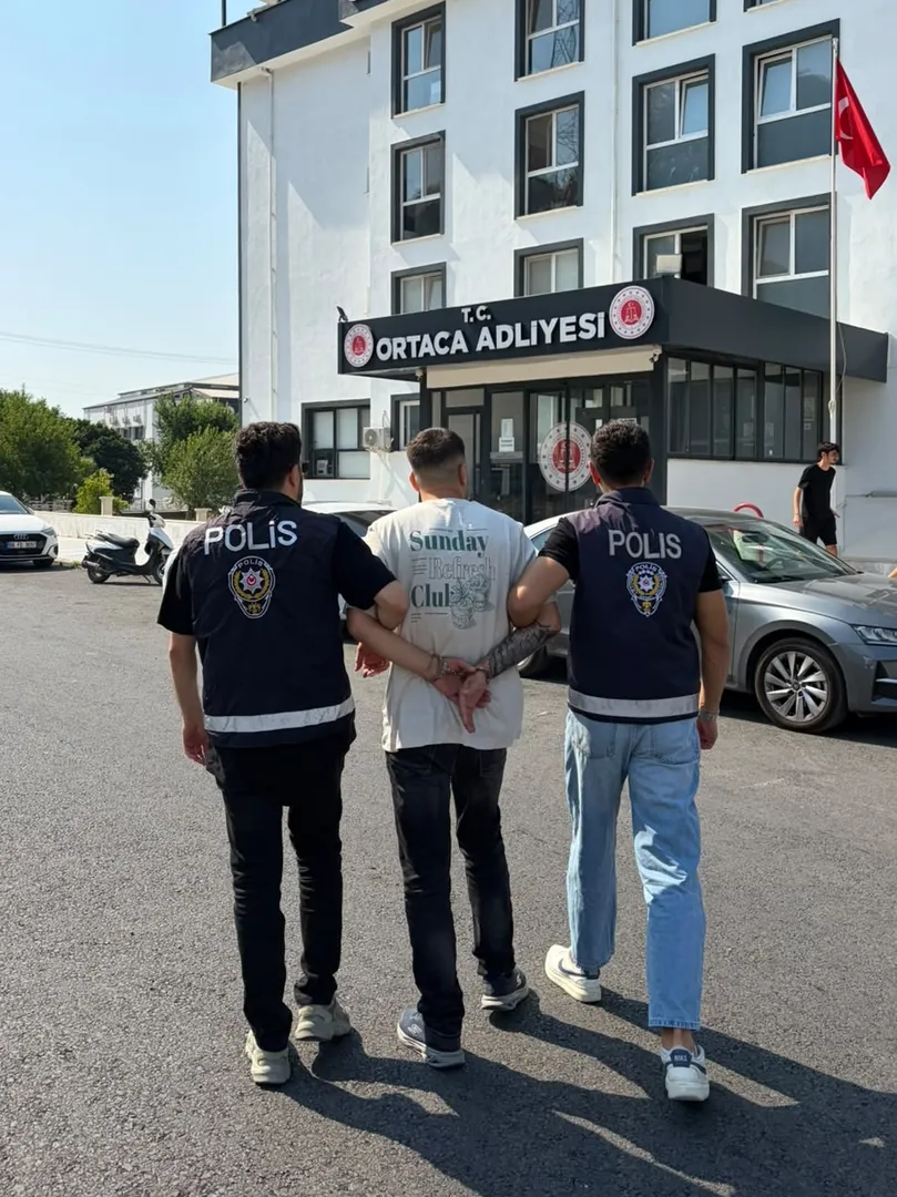 Hollanda’dan uçağa bindi, Türkiye’ye iner inmez tutuklandı