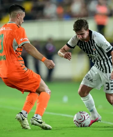 AA-20260823-42289939-42289938-CORENDON_ALANYASPOR_BESIKTAS