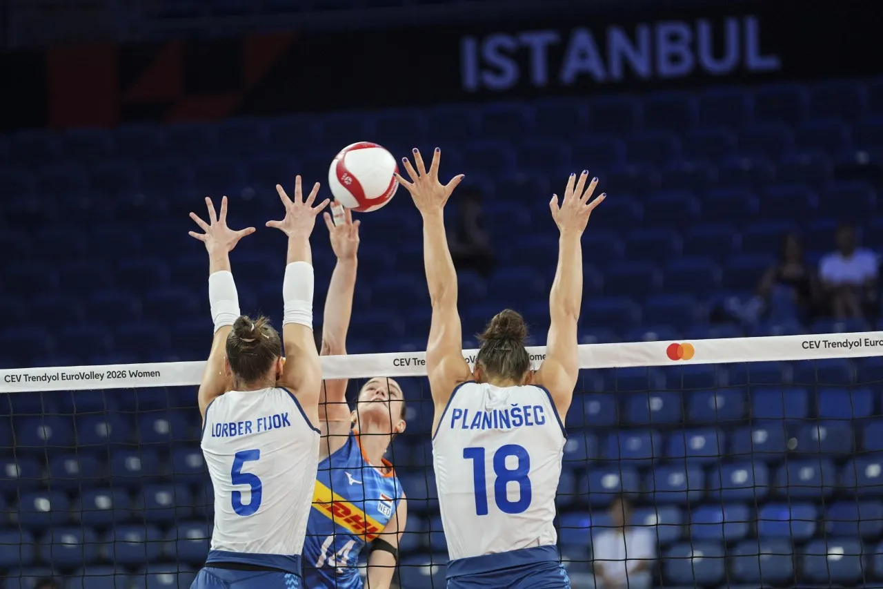 CEV Kadınlar Avrupa Voleybol Şampiyonası’nda Slovenya’yı yenen Hollanda çeyrek finalde