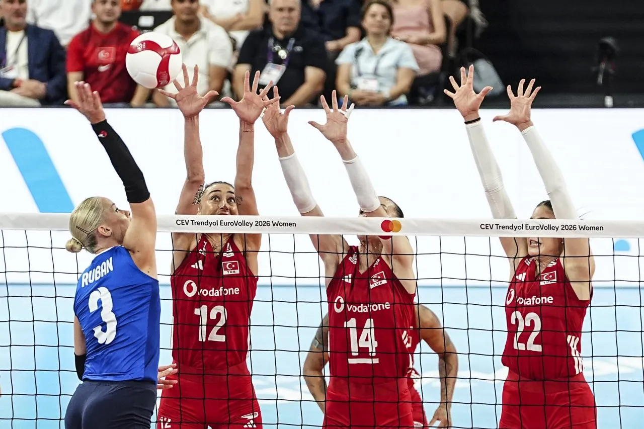 Türkiye: 3 – Azerbaycan: 0 Filenin Sultanları Çeyrek Finalde Almanya’nın rakibi oldu