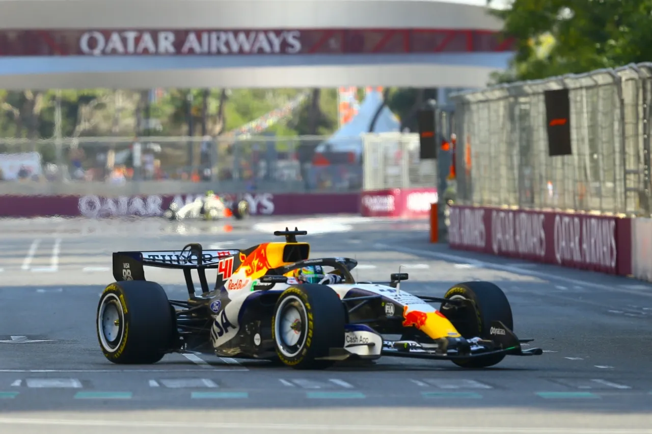 Formula 1 Azerbaycan Grand Prix’de zafer George Russell’ın Max Verstappen ikinci bitirdi