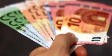 moerschy-money-1005465_1280