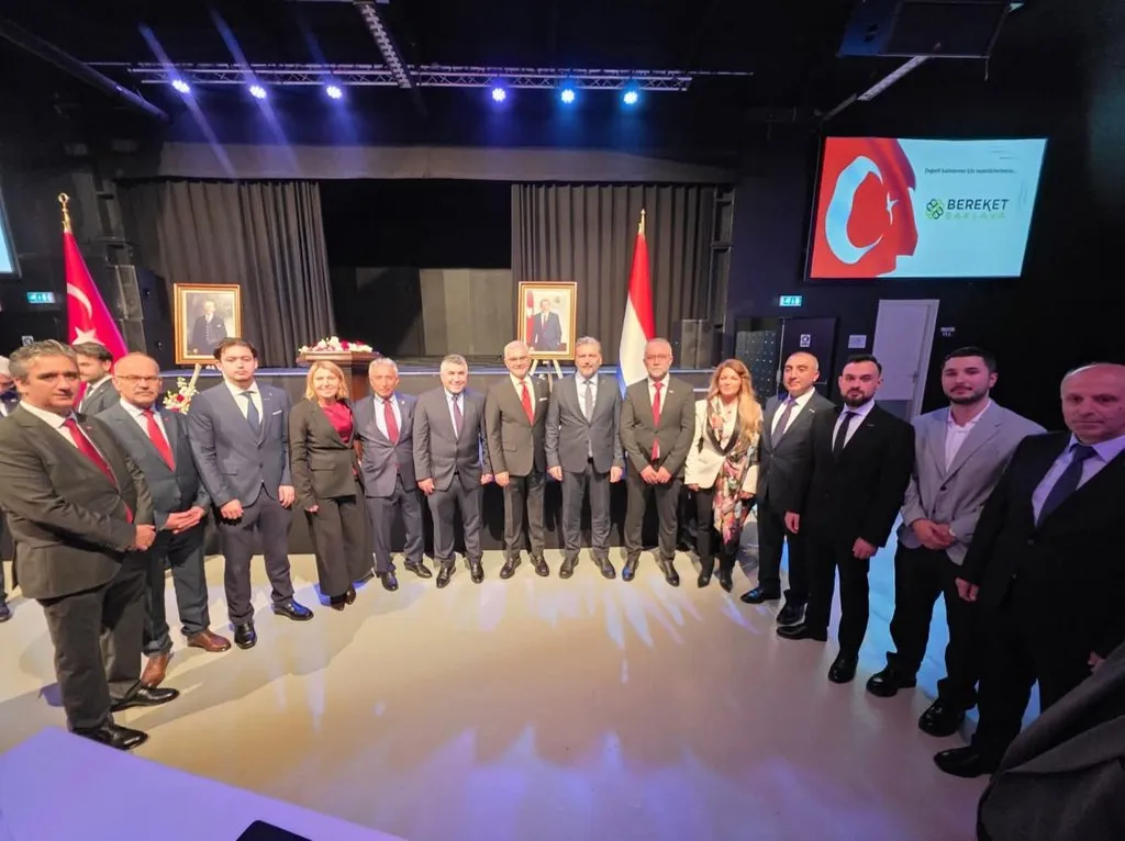 Rijswijk’ta Cumhuriyetimizin 103. Yılı Diplomatik Katılımla Kutlandı 18 313329