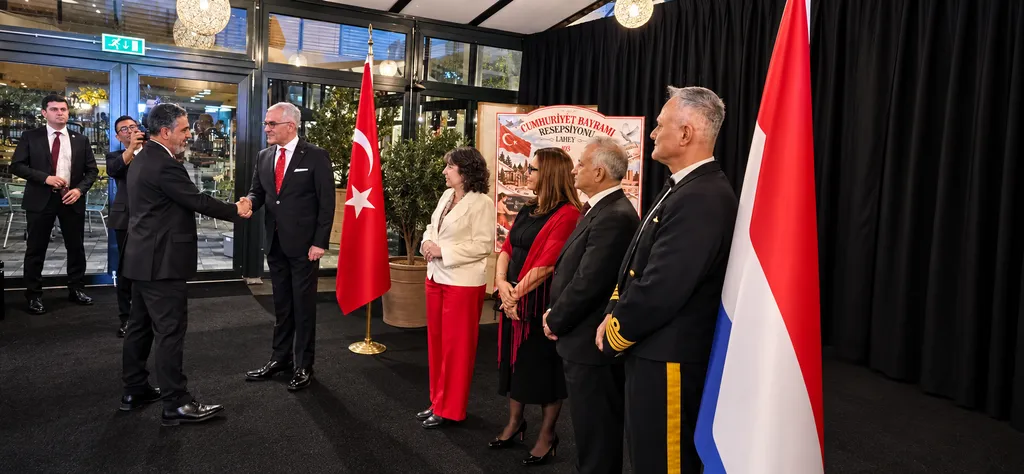 Rijswijk’ta Cumhuriyetimizin 103. Yılı Diplomatik Katılımla Kutlandı 13 313341