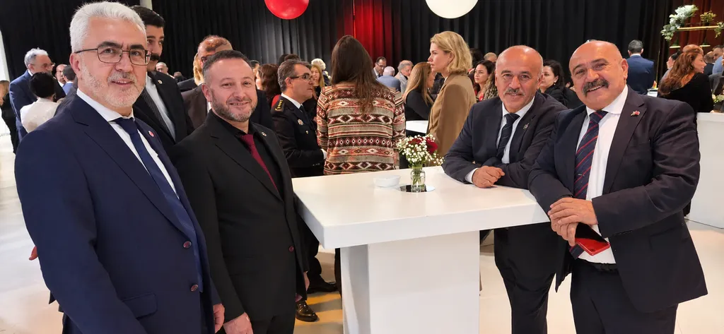 Rijswijk’ta Cumhuriyetimizin 103. Yılı Diplomatik Katılımla Kutlandı 11 313412